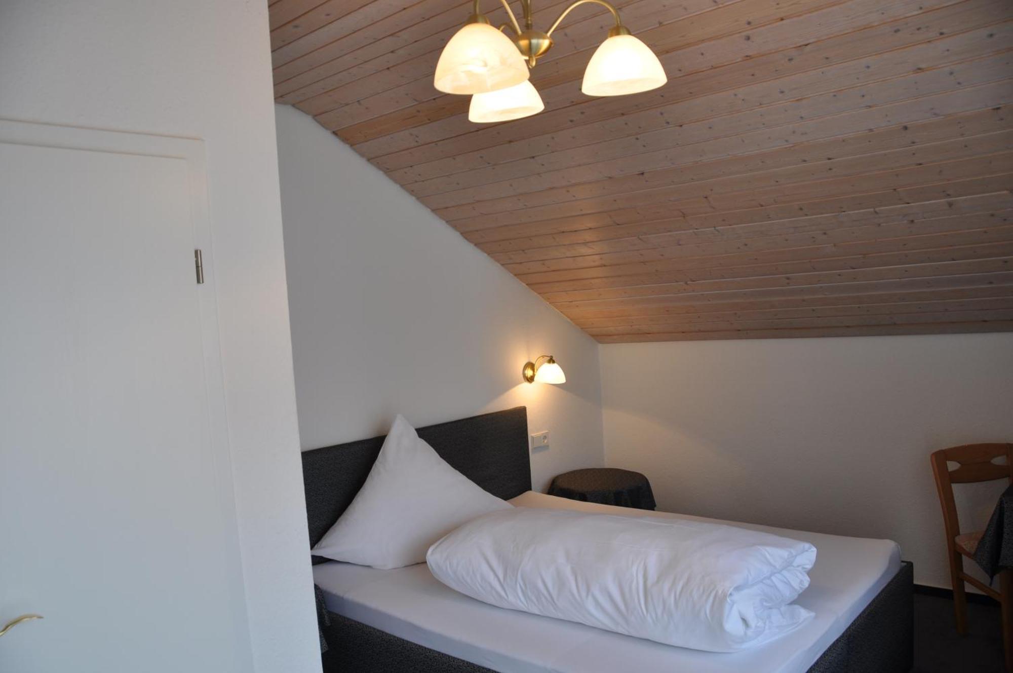 Gaestehaus Ullmannshof Kirchheim am Neckar الغرفة الصورة
