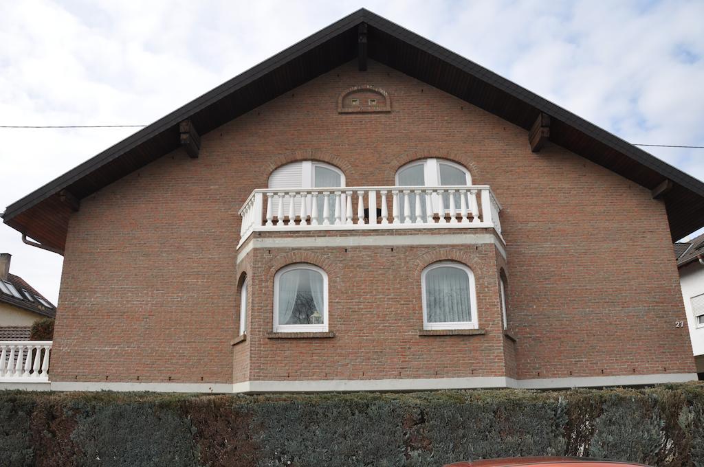 Gaestehaus Ullmannshof Kirchheim am Neckar المظهر الخارجي الصورة