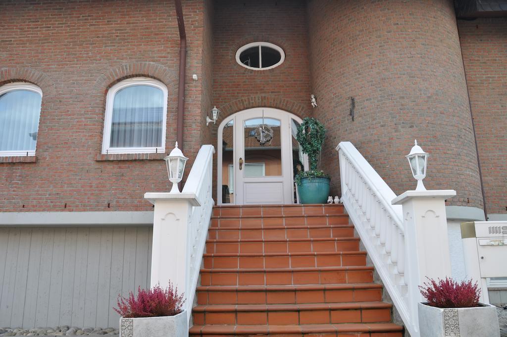 Gaestehaus Ullmannshof Kirchheim am Neckar المظهر الخارجي الصورة